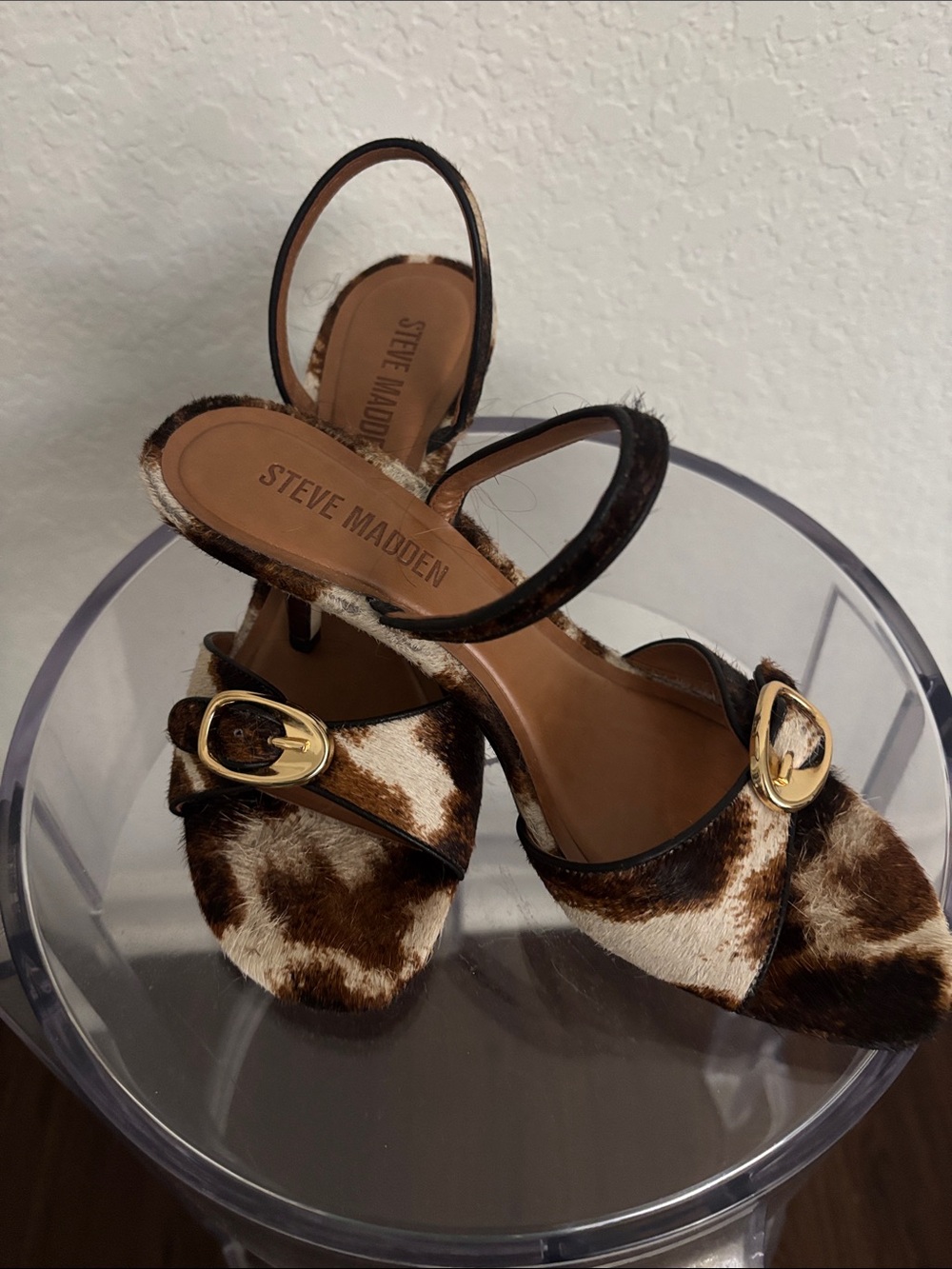Steve Madden Brown White  genuine Cowhide Slingback  w/Gold Buckle size 7 1/2
